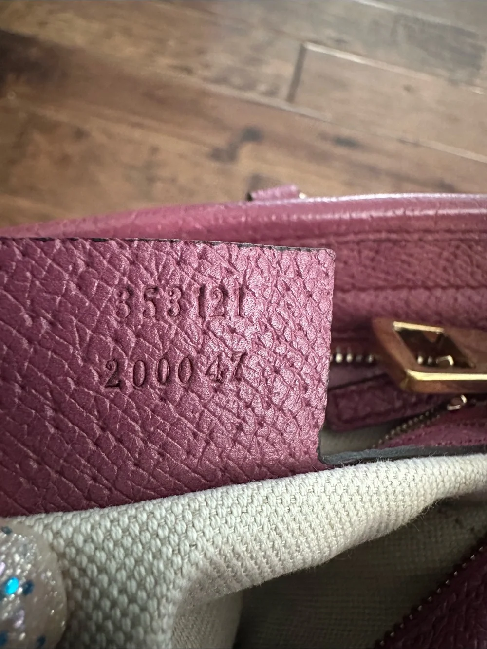 Authentic Gucci Beige GG Canvas Tote crossbody with Fuchsia Leather Trim